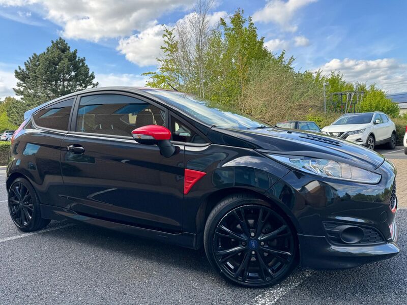 View FORD FIESTA 1.0T EcoBoost Zetec S Black Edition Euro 6 (s/s) 3dr