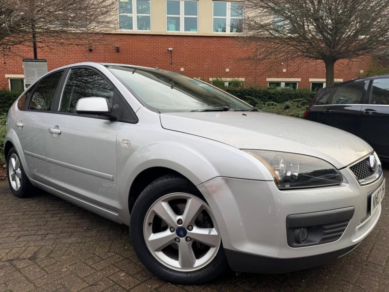 View FORD FOCUS 1.6 Zetec Climate 5dr