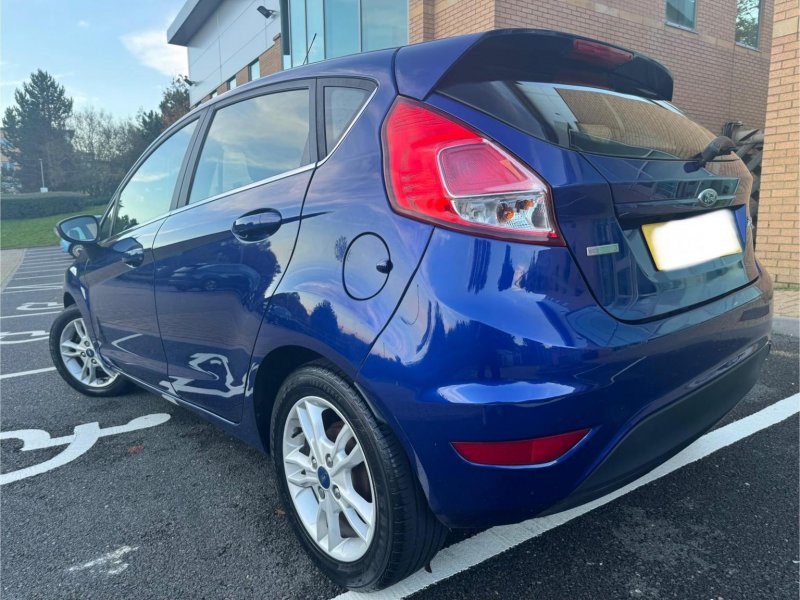 View FORD FIESTA 1.0T EcoBoost Zetec Euro 6 (s/s) 5dr