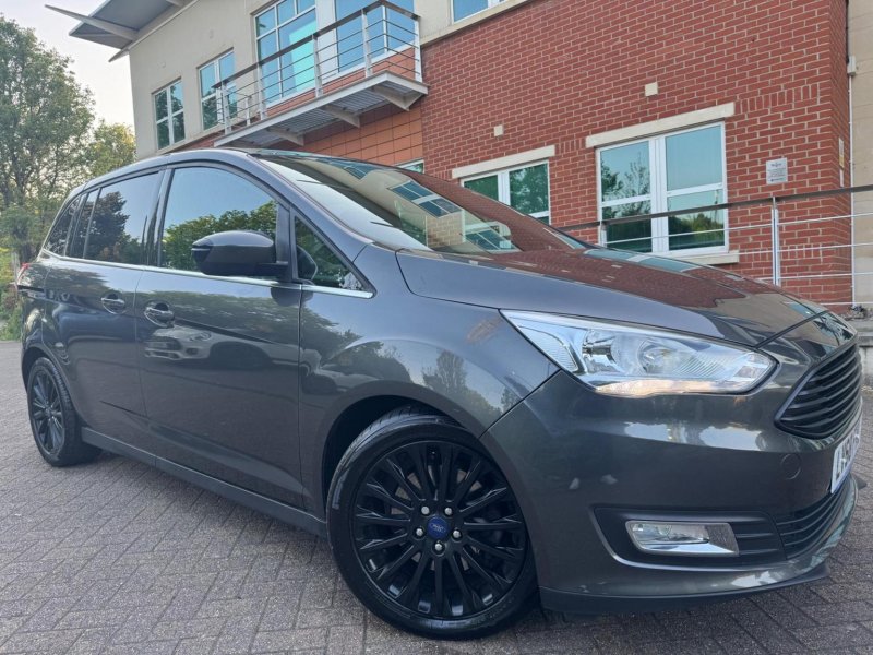 View FORD GRAND C-MAX 1.0T EcoBoost GPF Titanium Euro 6 (s/s) 5dr